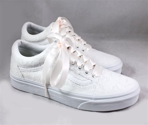 white lace for vans shoes.